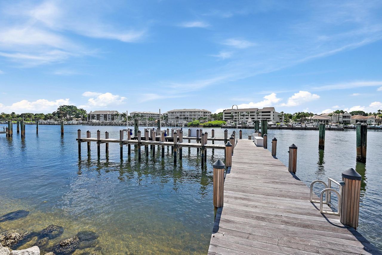 2330 Seven Oaks Lane, Palm Beach Gardens, FL 33410 Photo