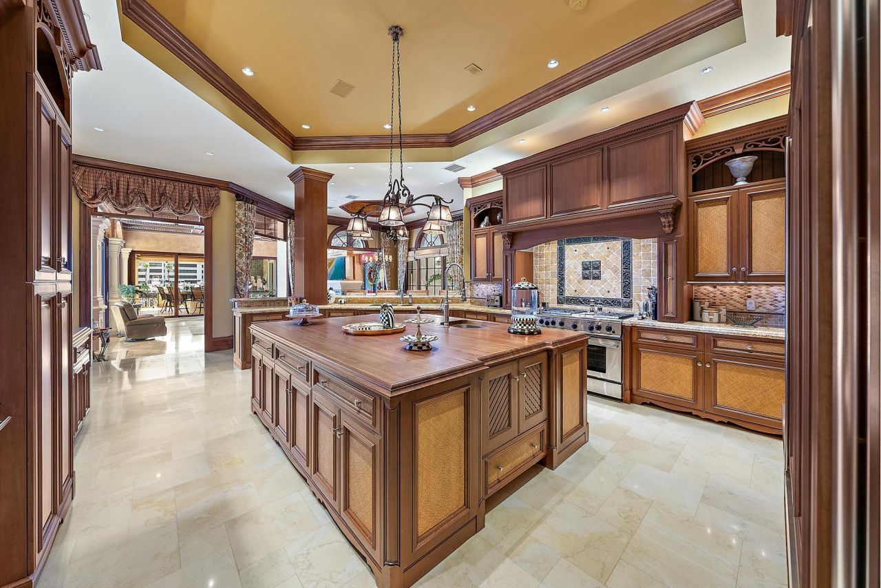 2330 Seven Oaks Lane, Palm Beach Gardens, FL 33410 Photo