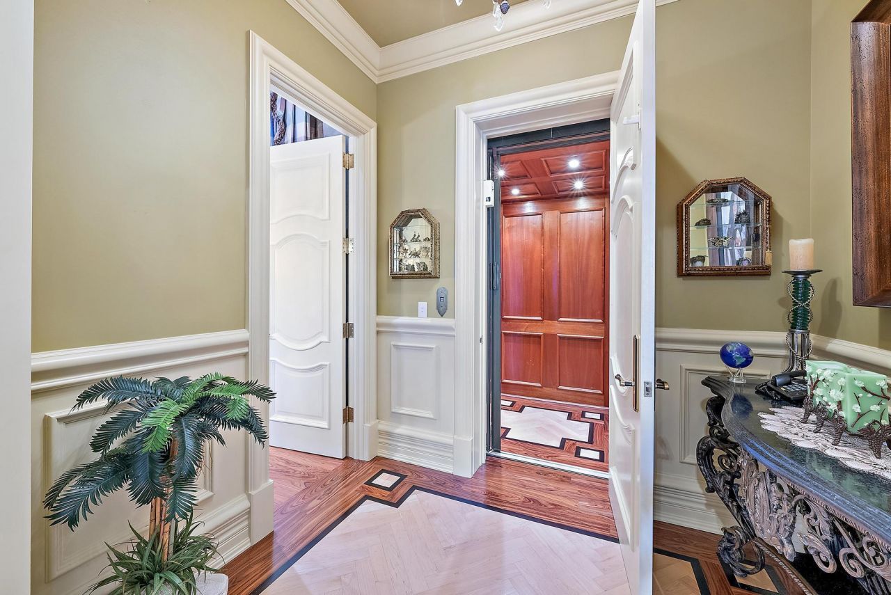 2330 Seven Oaks Lane, Palm Beach Gardens, FL 33410 Photo