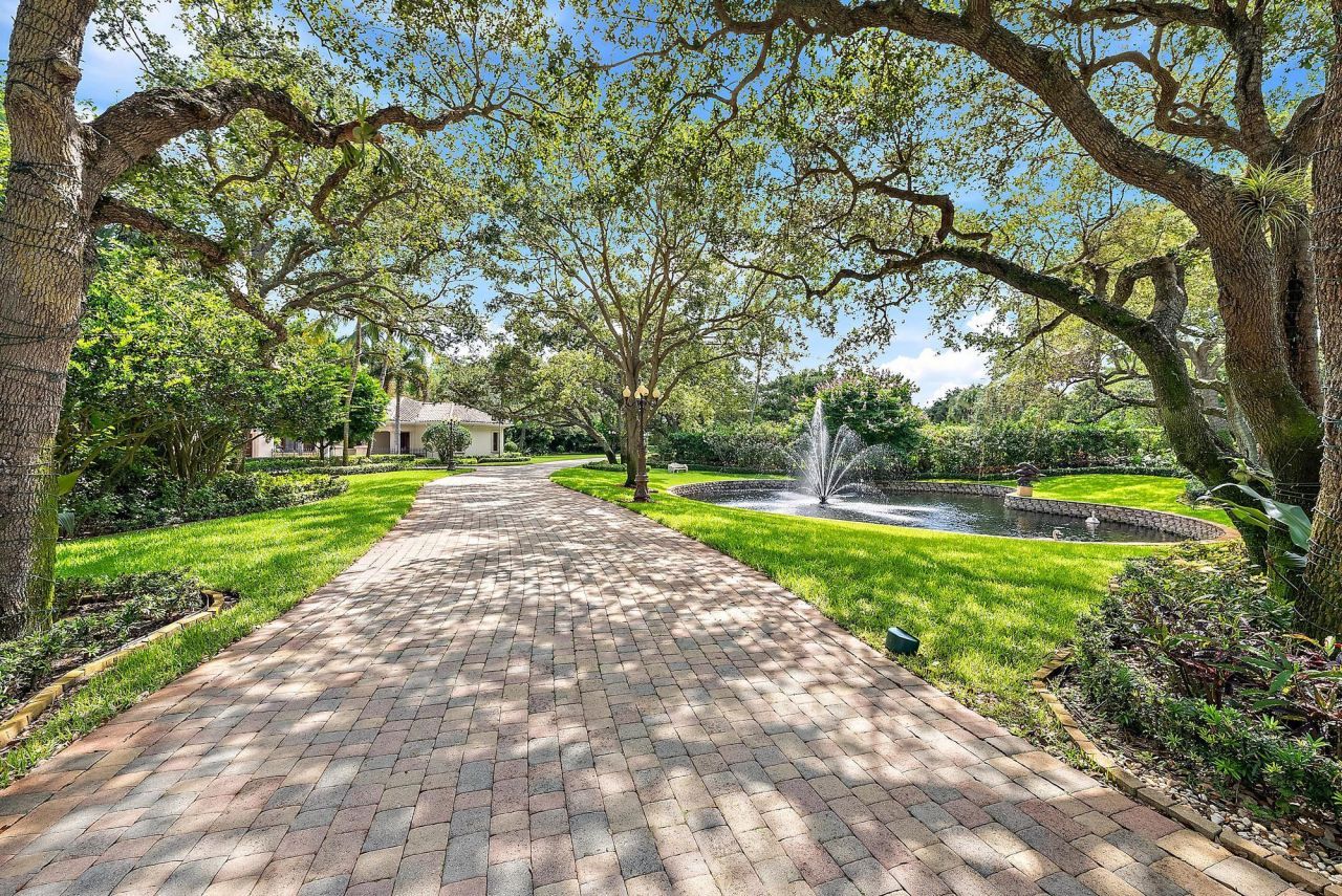 2330 Seven Oaks Lane, Palm Beach Gardens, FL 33410 Photo