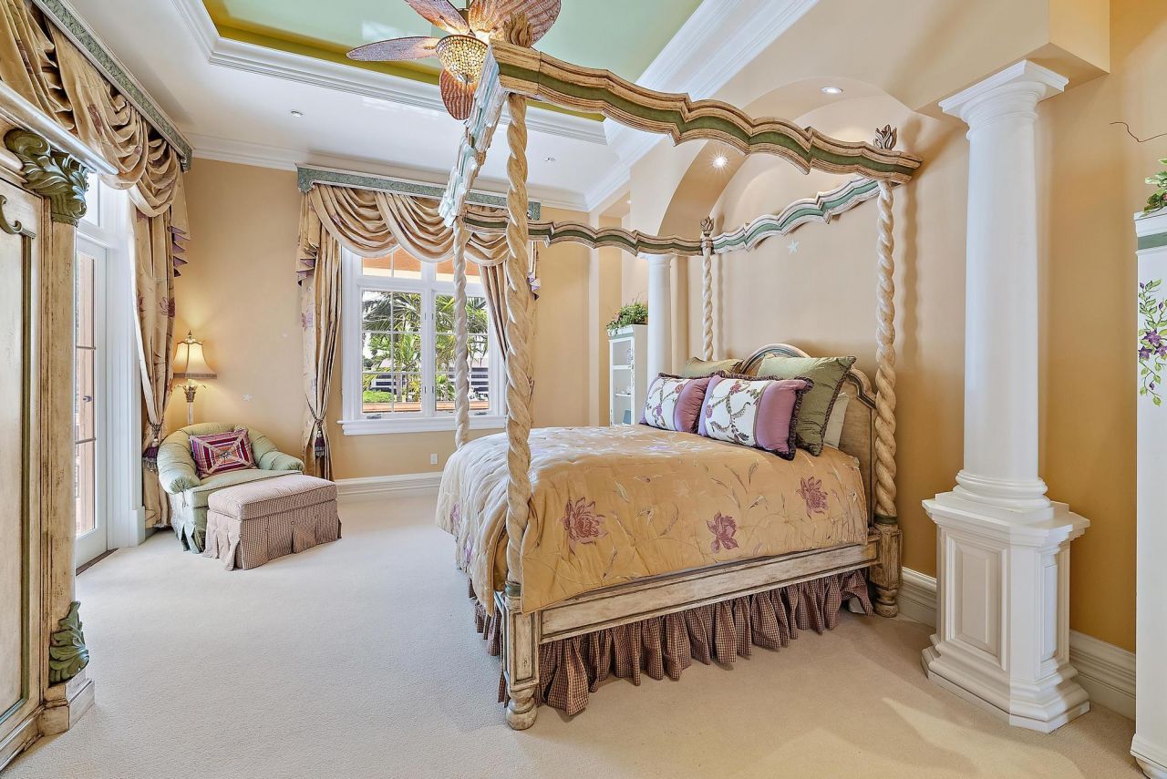 2330 Seven Oaks Lane, Palm Beach Gardens, FL 33410 Photo