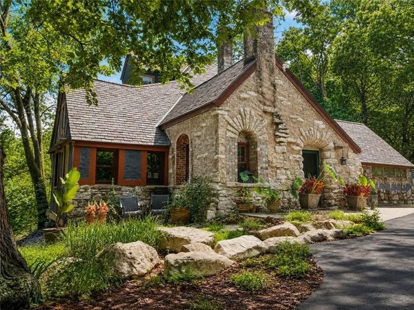 4101 E 100th Terrace, Kansas City, MO 64137