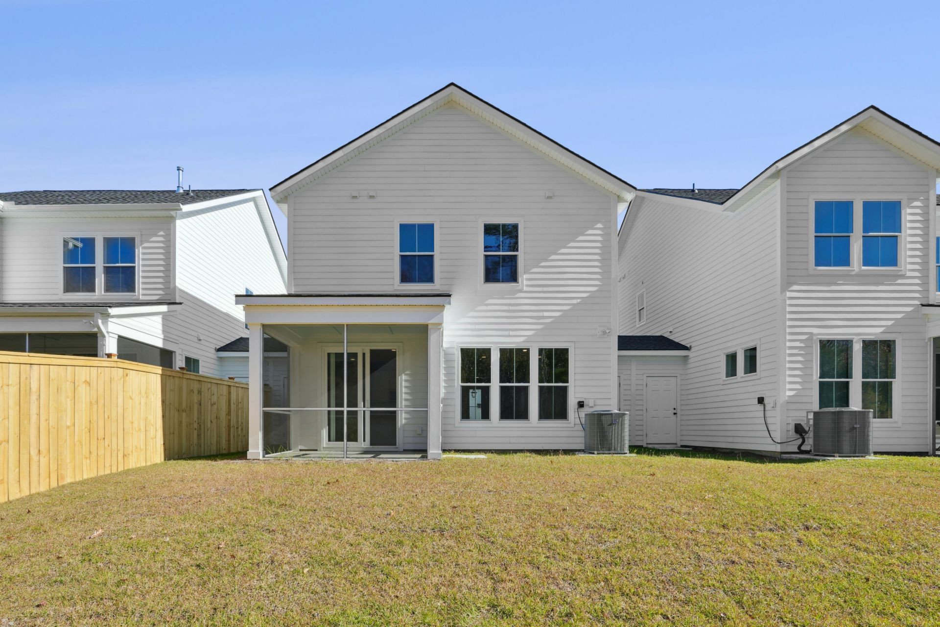 435 Queenview Lane Photo 9
