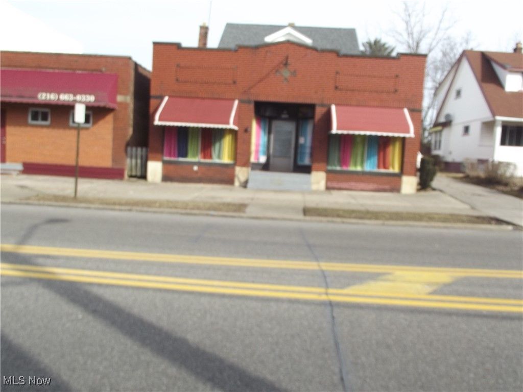 17051 Libby Road, Maple Heights, OH 44137