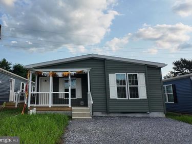 2110 SCULL STREET, LEBANON, PA 17046