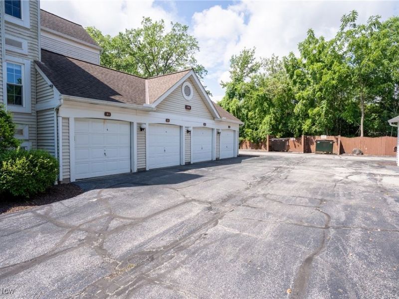 1316 Cedarwood Drive, Unit D3, Westlake, OH 44145 Photo 22