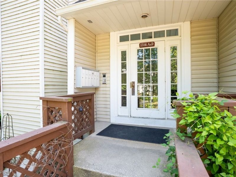1316 Cedarwood Drive, Unit D3, Westlake, OH 44145 Photo 3