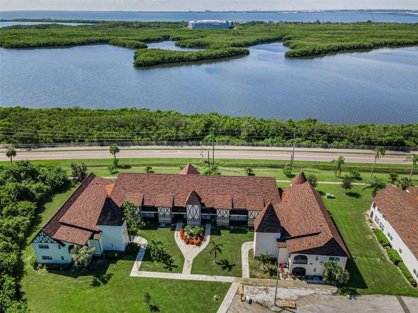 320 N BAYSHORE BOULEVARD, Unit 107, CLEARWATER, FL 33759