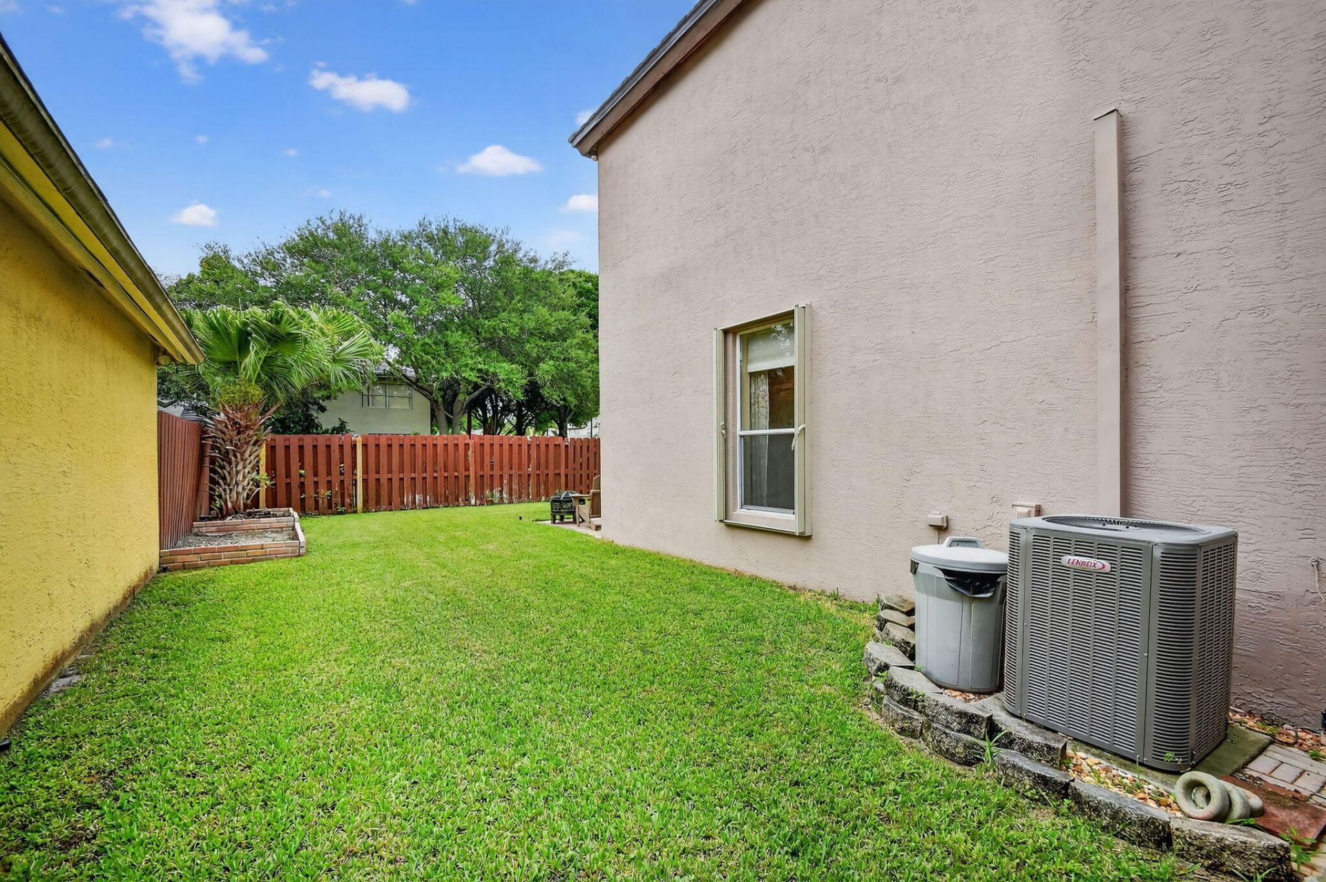 7553 Savannah Lane, Lake Worth, FL 33463 Photo