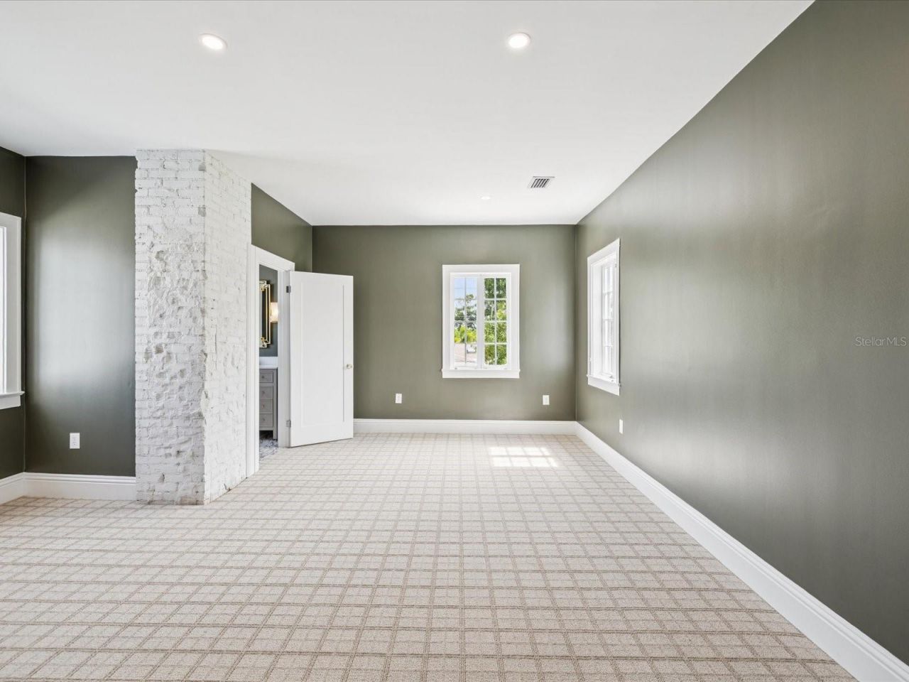 456 Gardenia Street, Belleair, FL 33756 Photo