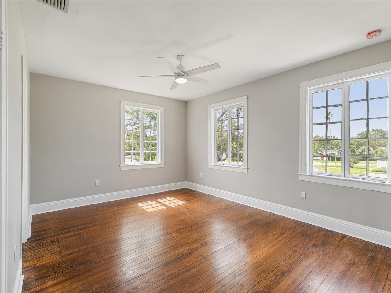 456 Gardenia Street, Belleair, FL 33756 Photo