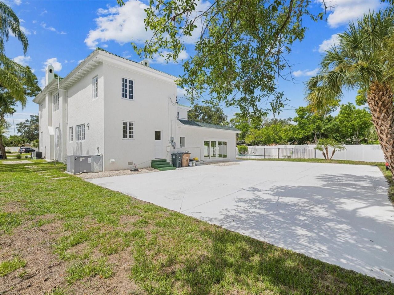 456 Gardenia Street, Belleair, FL 33756 Photo