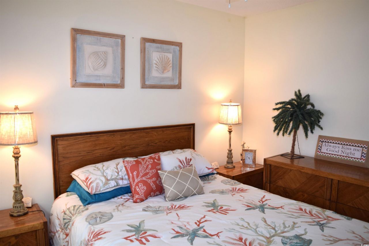 9661 Shore Dr. Photo 11