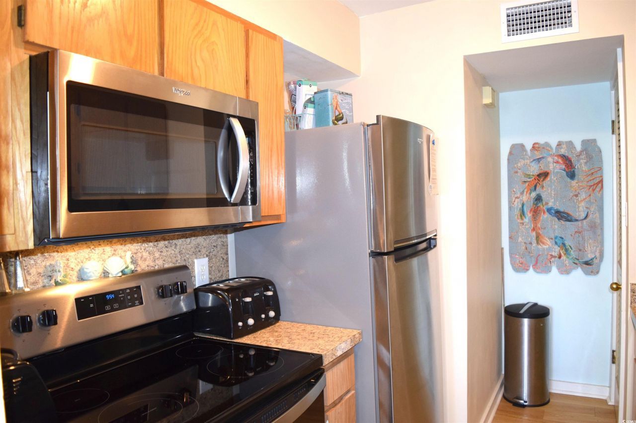 9661 Shore Dr. Photo 14