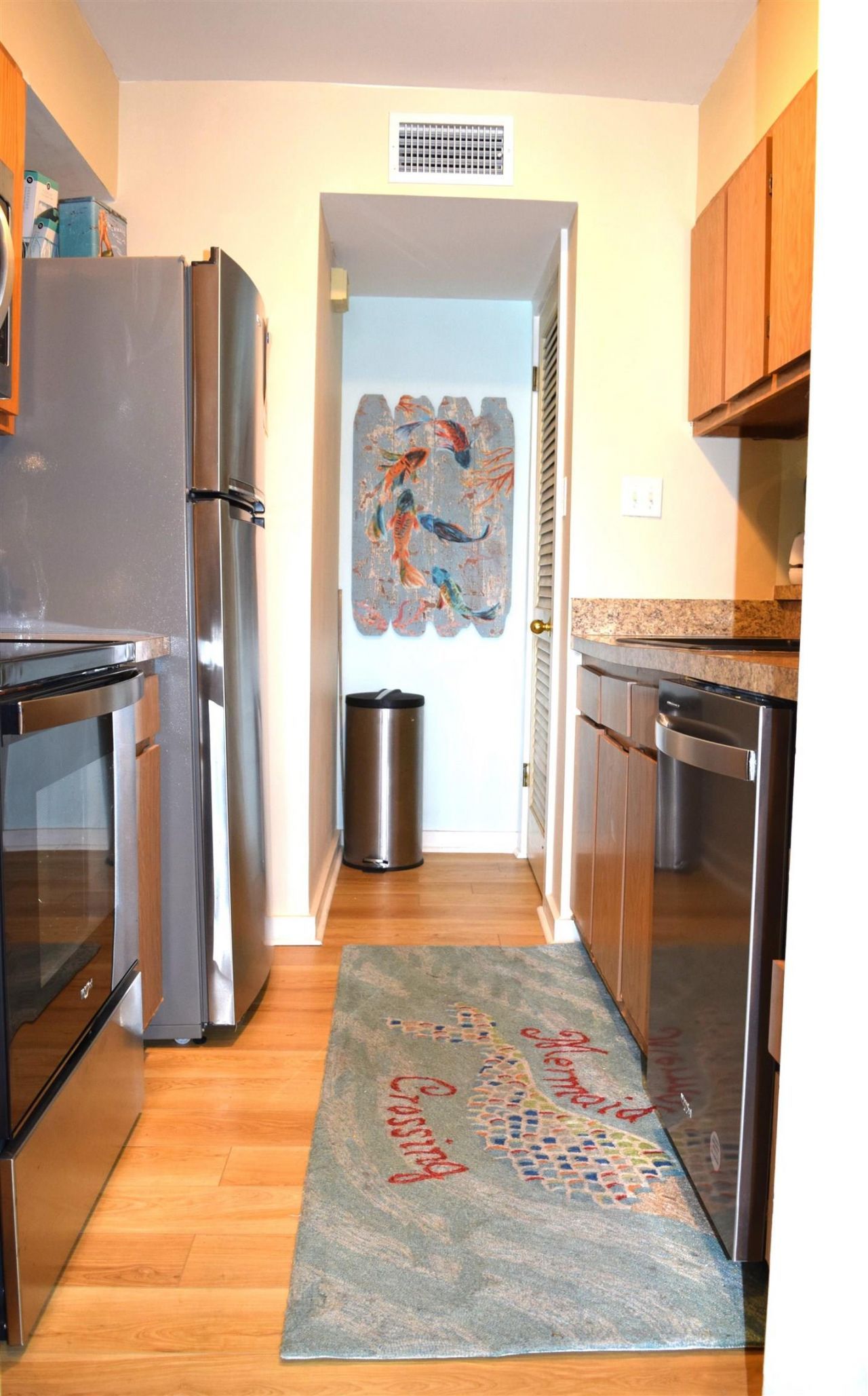 9661 Shore Dr. Photo 17