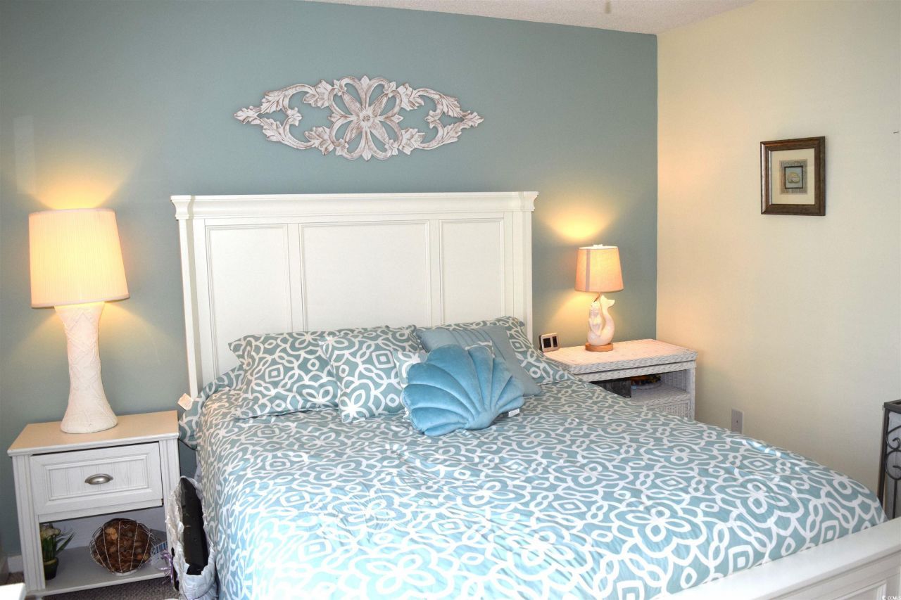 9661 Shore Dr. Photo 21