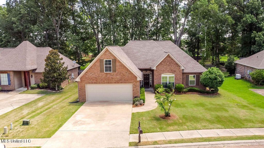 129 Still House Creek Drive, Madison, MS 39110 Main Photo