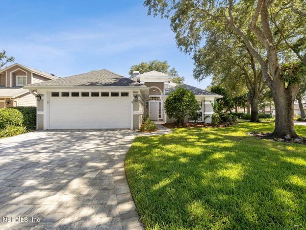 1886 MOURNING DOVE Lane, Jacksonville Beach, FL 32250