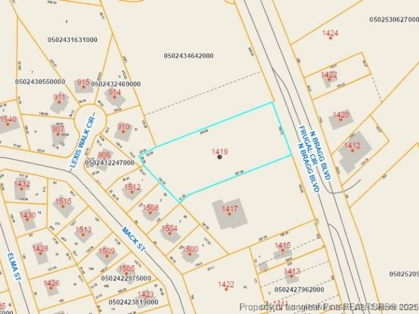 1419 N Bragg Boulevard, Spring Lake, NC 28390