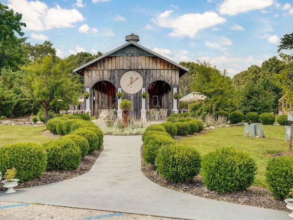 149 State Highway H, Chadwick, MO 65629