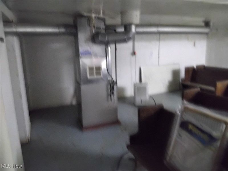 4563 Lee Road, Cleveland, OH 44128 Photo 14