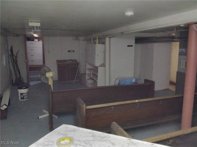 4563 Lee Road, Cleveland, OH 44128 Photo 9