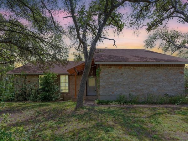 9005 Dorella LN, Austin, TX 78736