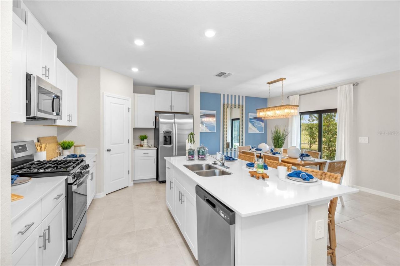 9076 Tequila Sunrise Drive, Sarasota, FL 34241 Photo