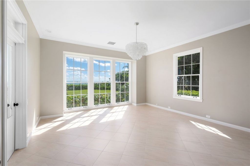 2136 S Porpoise Point Lane, Vero Beach, FL 32963 Photo