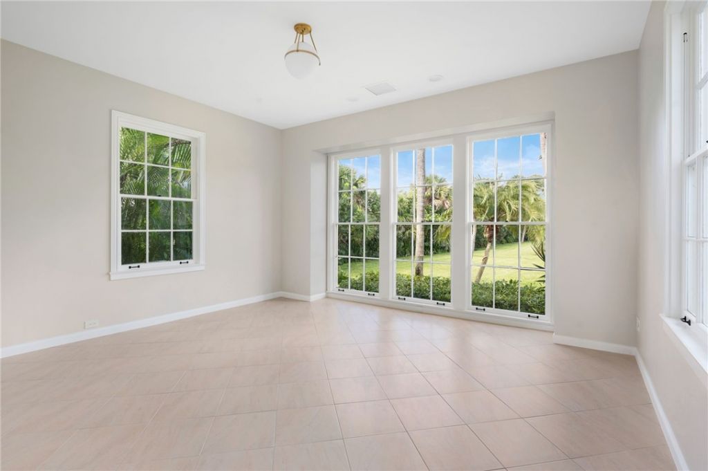 2136 S Porpoise Point Lane, Vero Beach, FL 32963 Photo