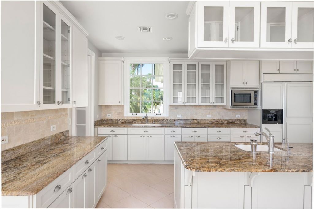 2136 S Porpoise Point Lane, Vero Beach, FL 32963 Photo