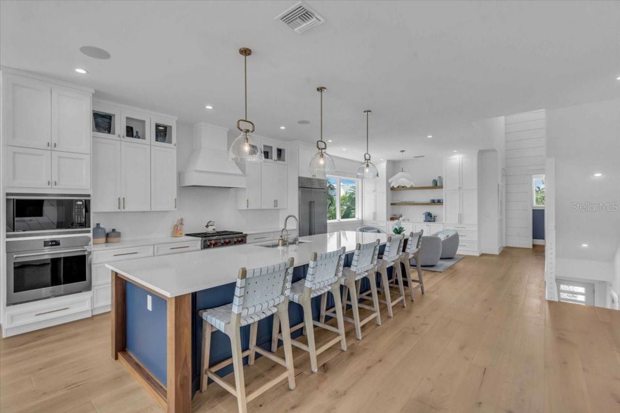 229 Willow Avenue, Anna Maria, FL 34216 Photo