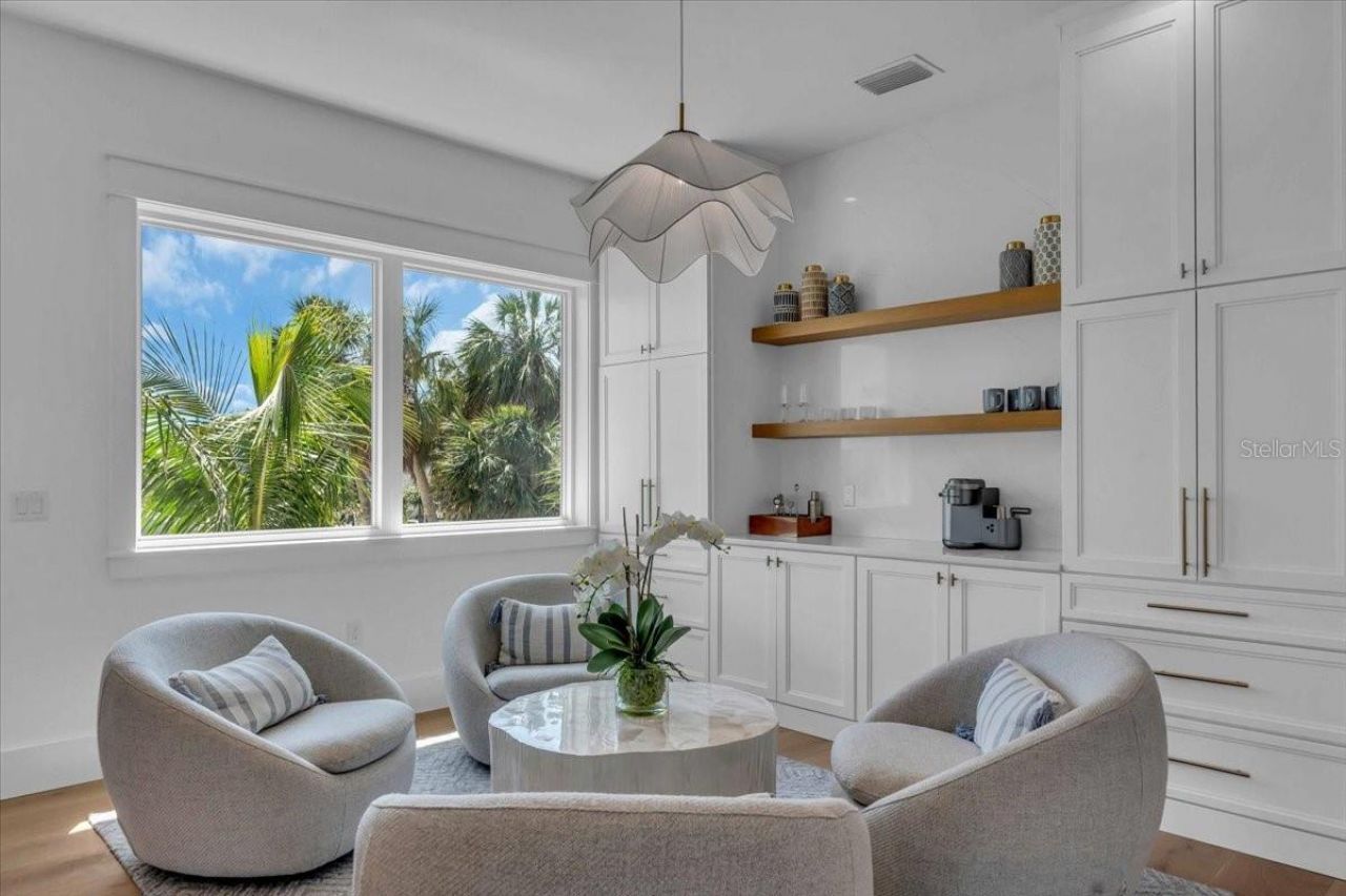 229 Willow Avenue, Anna Maria, FL 34216 Photo