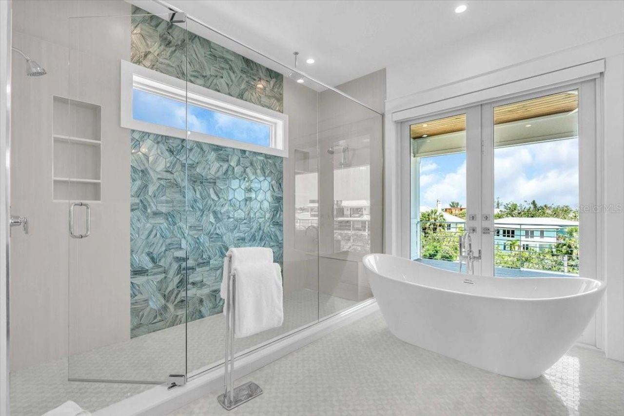 229 Willow Avenue, Anna Maria, FL 34216 Photo