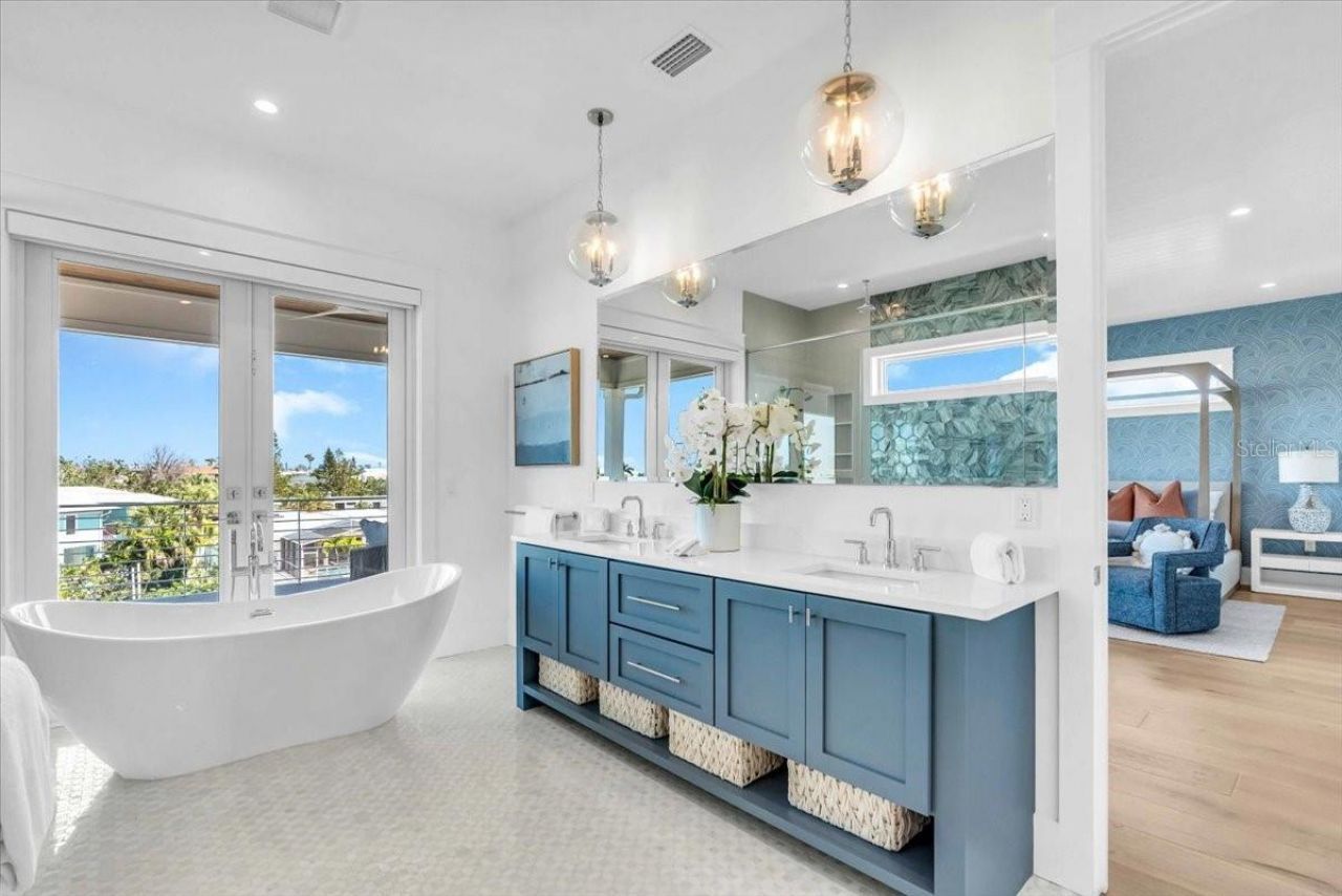 229 Willow Avenue, Anna Maria, FL 34216 Photo