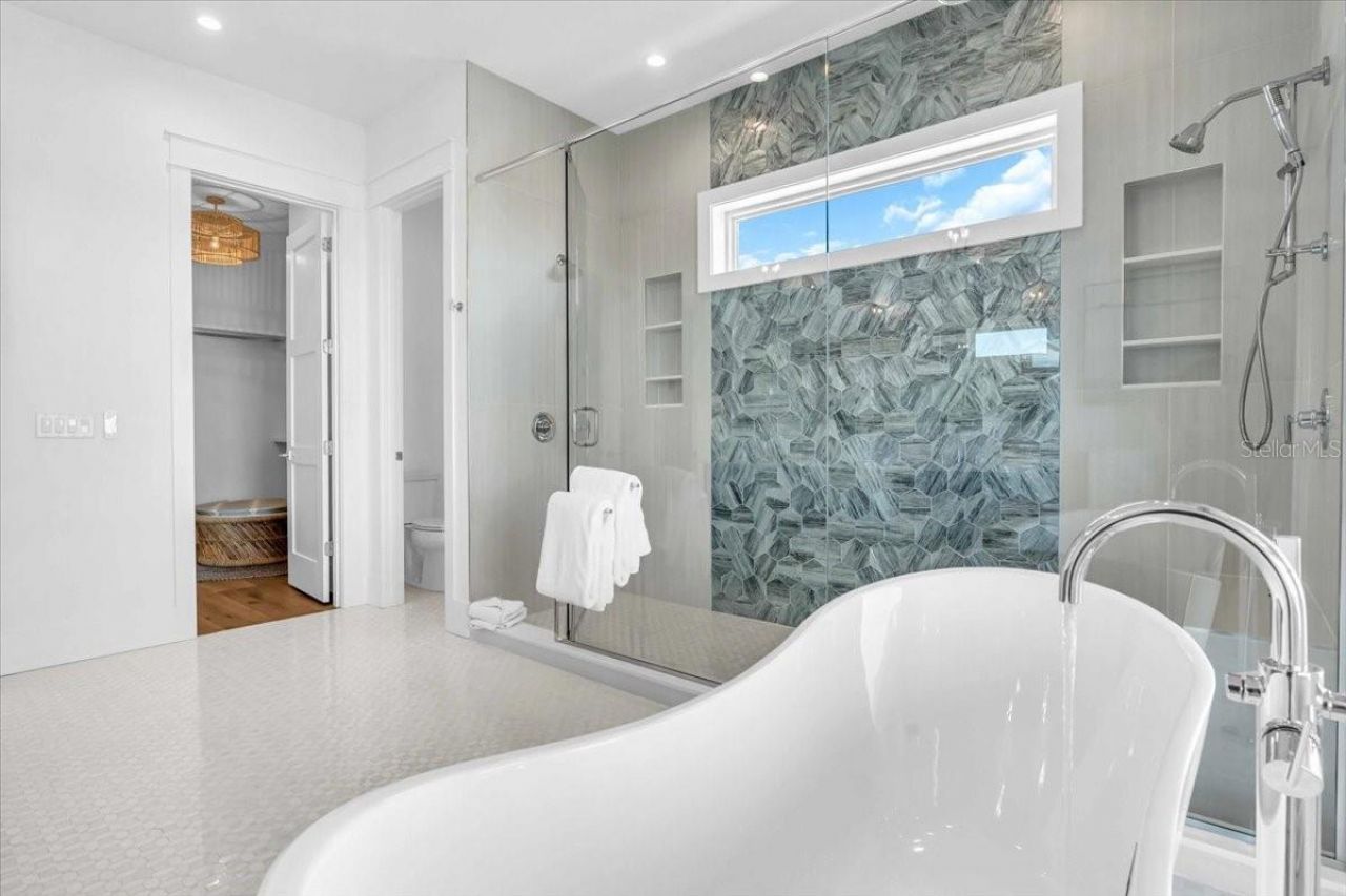 229 Willow Avenue, Anna Maria, FL 34216 Photo