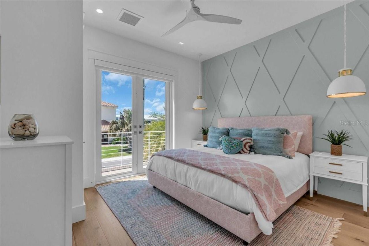 229 Willow Avenue, Anna Maria, FL 34216 Photo