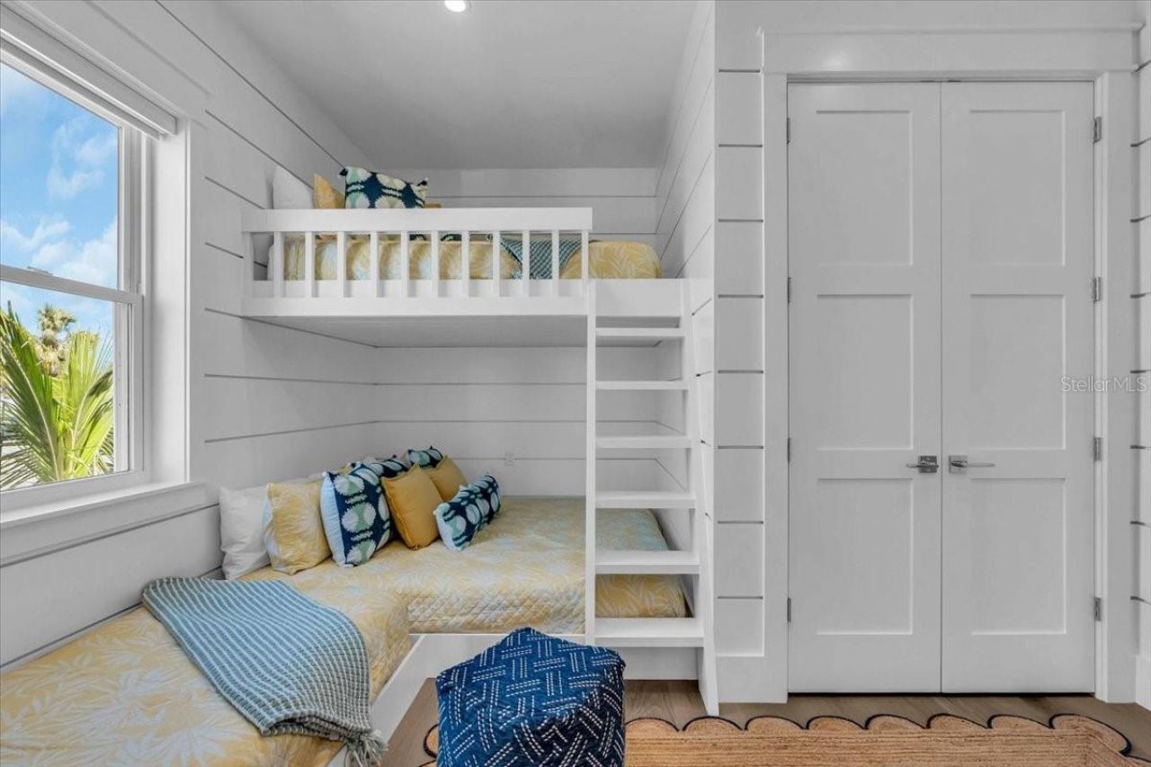 229 Willow Avenue, Anna Maria, FL 34216 Photo