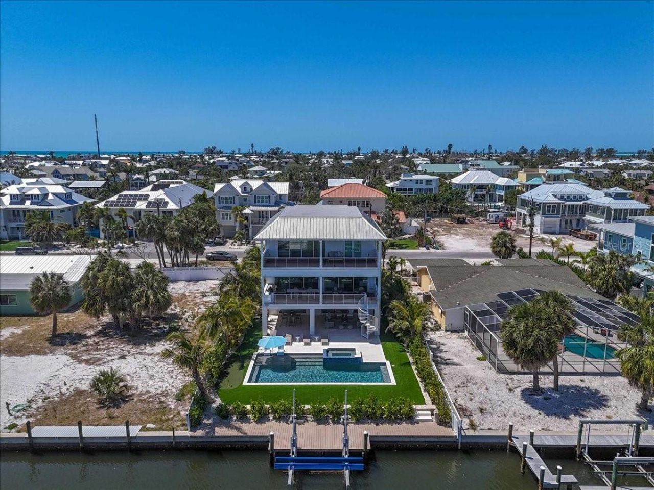 229 Willow Avenue, Anna Maria, FL 34216 Photo