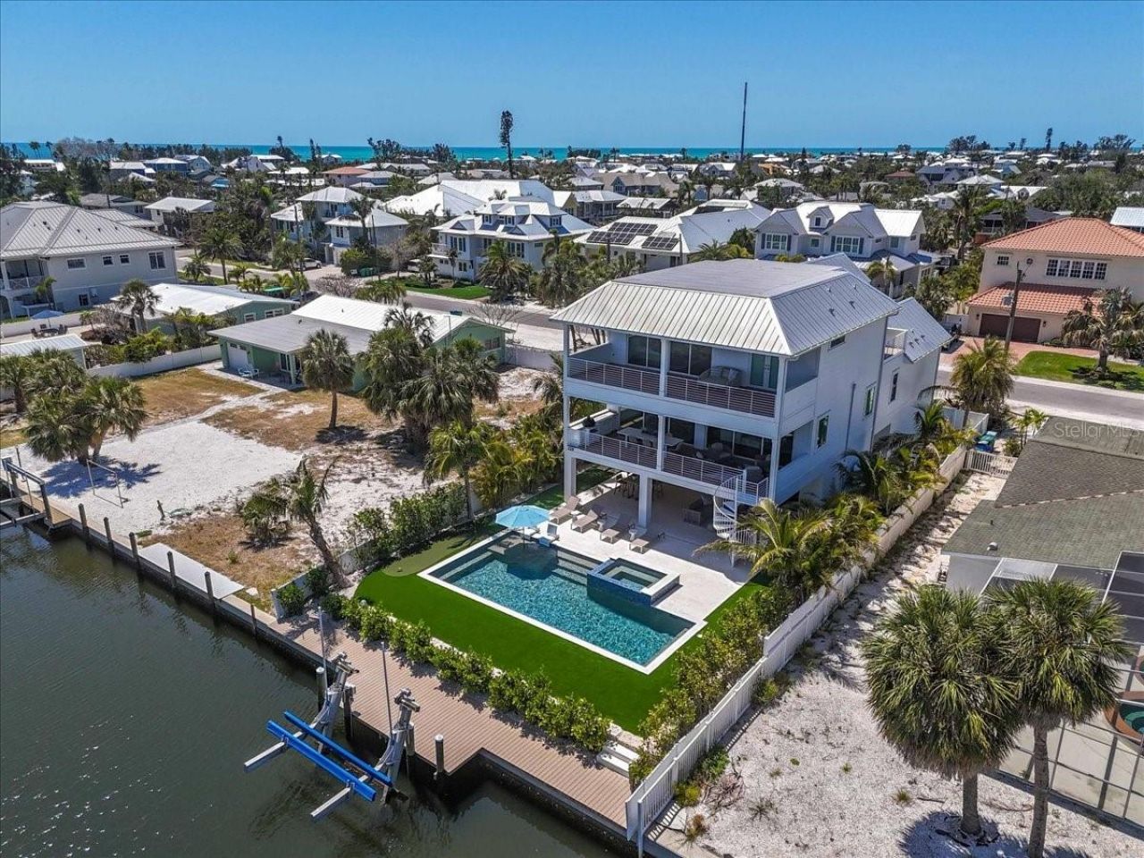 229 Willow Avenue, Anna Maria, FL 34216 Photo