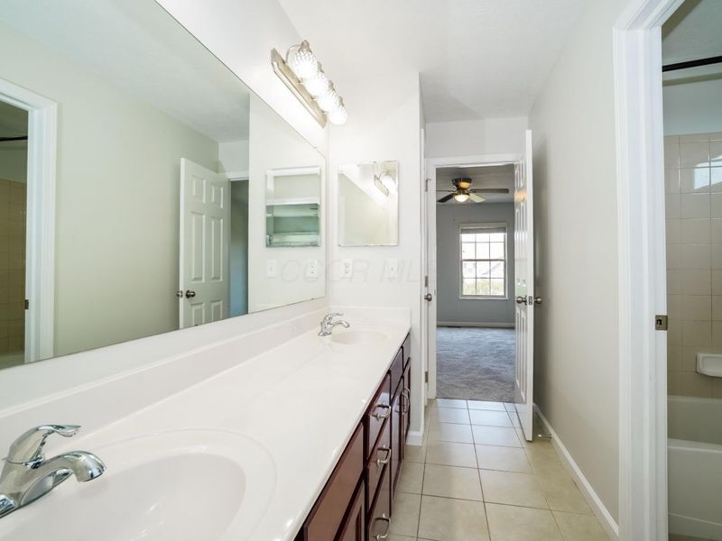 1907 Timber Haven Court, Grove City, OH 43123 Photo 13