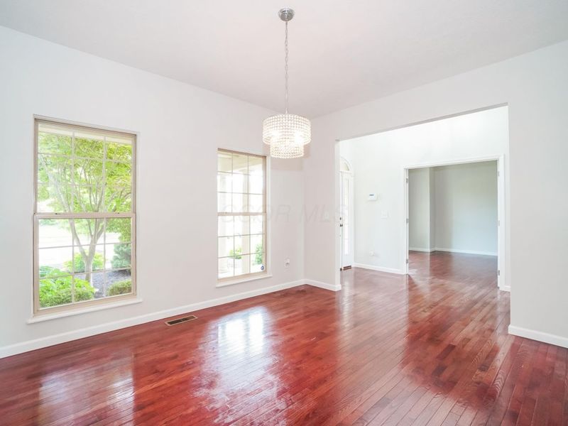 1907 Timber Haven Court, Grove City, OH 43123 Photo 4