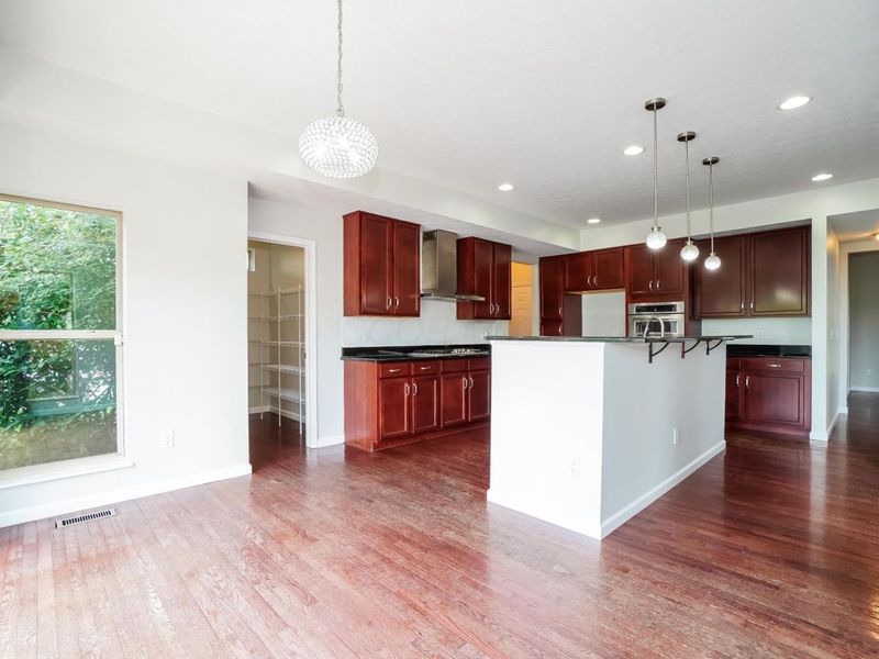 1907 Timber Haven Court, Grove City, OH 43123 Photo 5