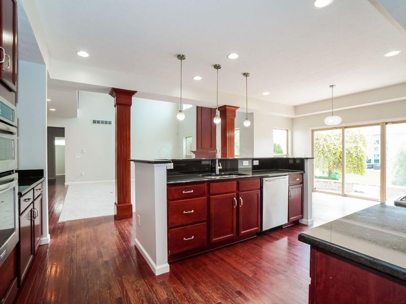 1907 Timber Haven Court, Grove City, OH 43123 Photo 7