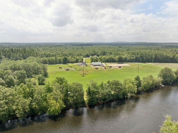 305 River Road, Hollis, ME 04042