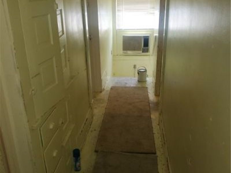 657 E 131st Street, Cleveland, OH 44108 Photo 10