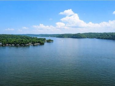 1508 Red Fox Road, Climax Springs, MO 65324