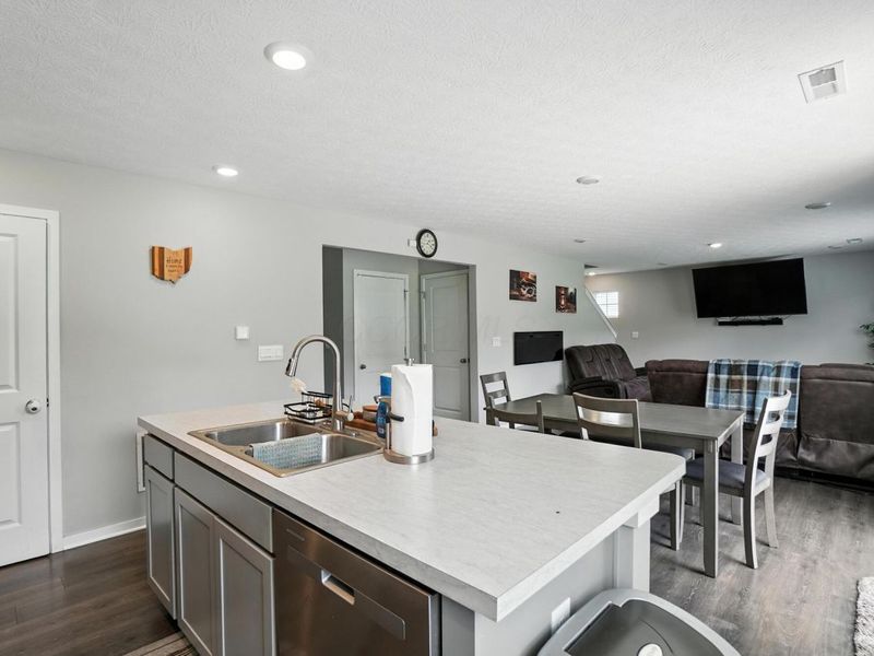 389 Kells Court E, Newark, OH 43055 Photo 13