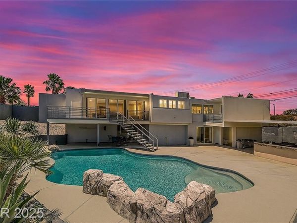 2520 Castlesands Way, Las Vegas, NV 89121