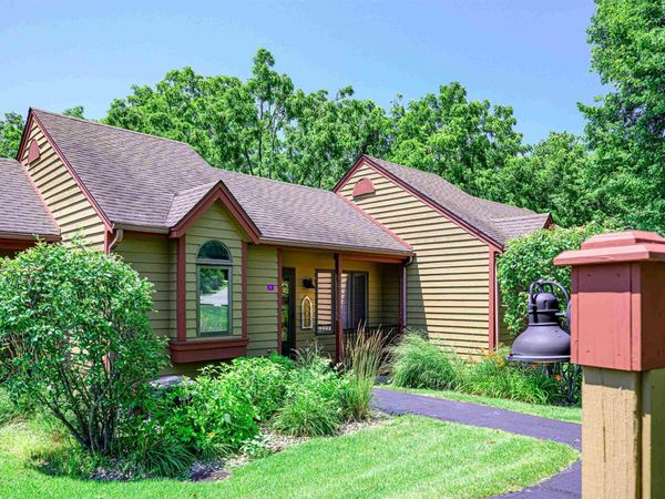 9 Oak Glen Drive, GALENA, IL 61036
